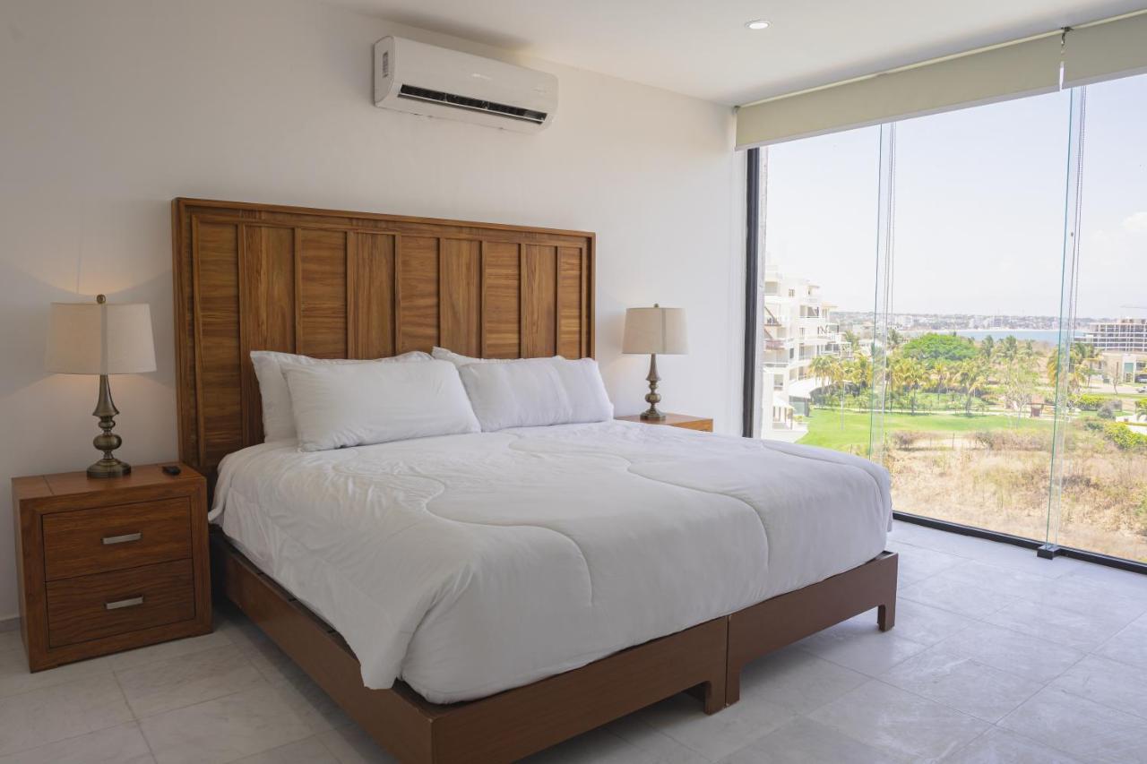 B Nayar Family Luxury Suites & Villas Residences La Cruz de Huanacaxtle Extérieur photo