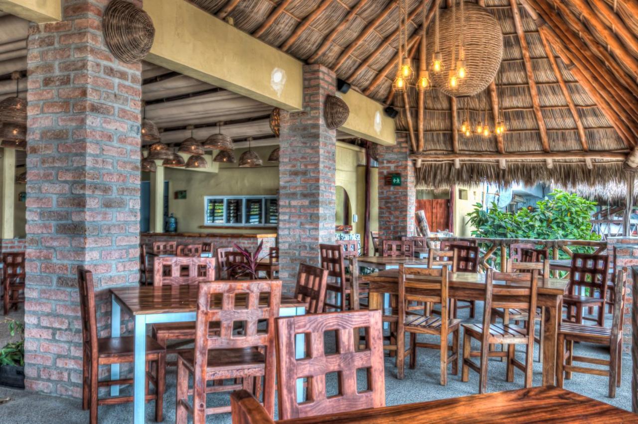 B Nayar Family Luxury Suites & Villas Residences La Cruz de Huanacaxtle Extérieur photo
