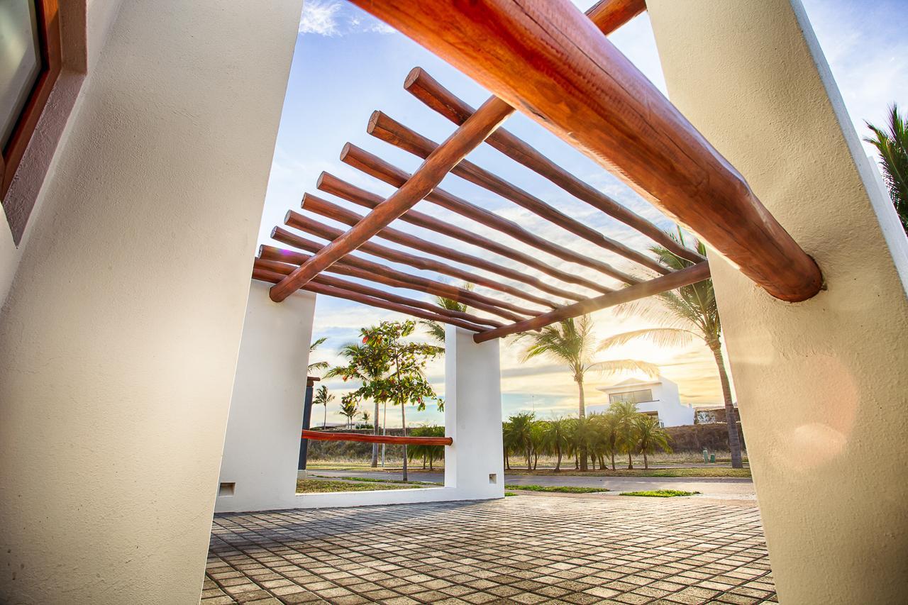 B Nayar Family Luxury Suites & Villas Residences La Cruz de Huanacaxtle Extérieur photo