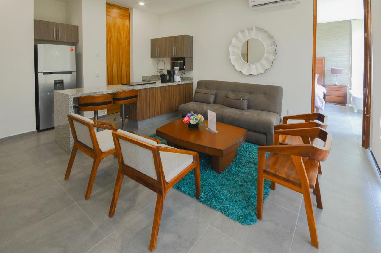 B Nayar Family Luxury Suites & Villas Residences La Cruz de Huanacaxtle Extérieur photo